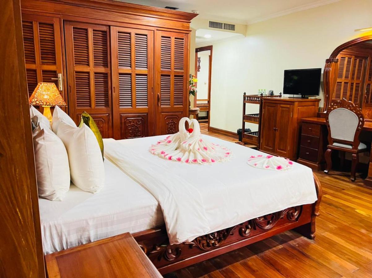 Dragon Royal Angkor Siem Reap Exterior foto