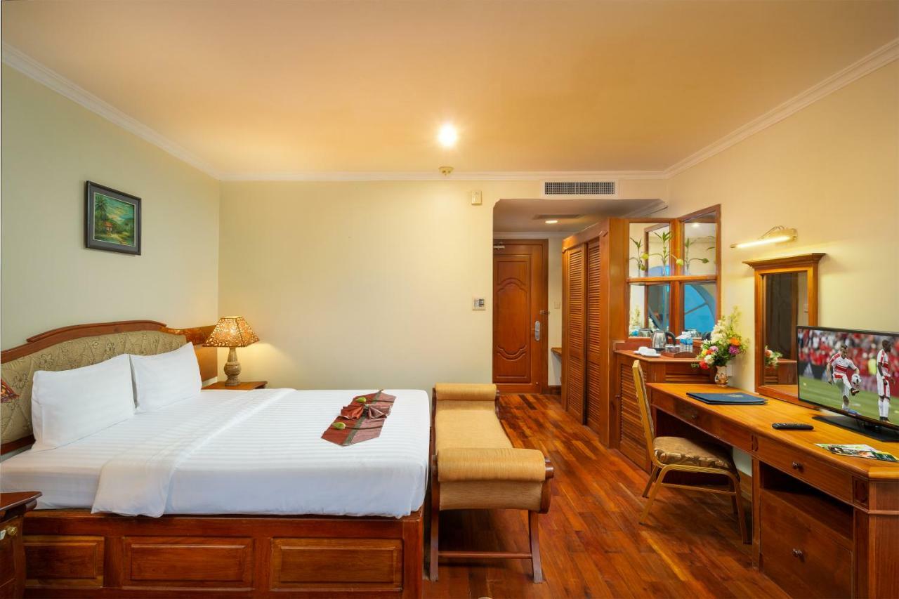 Dragon Royal Angkor Siem Reap Exterior foto